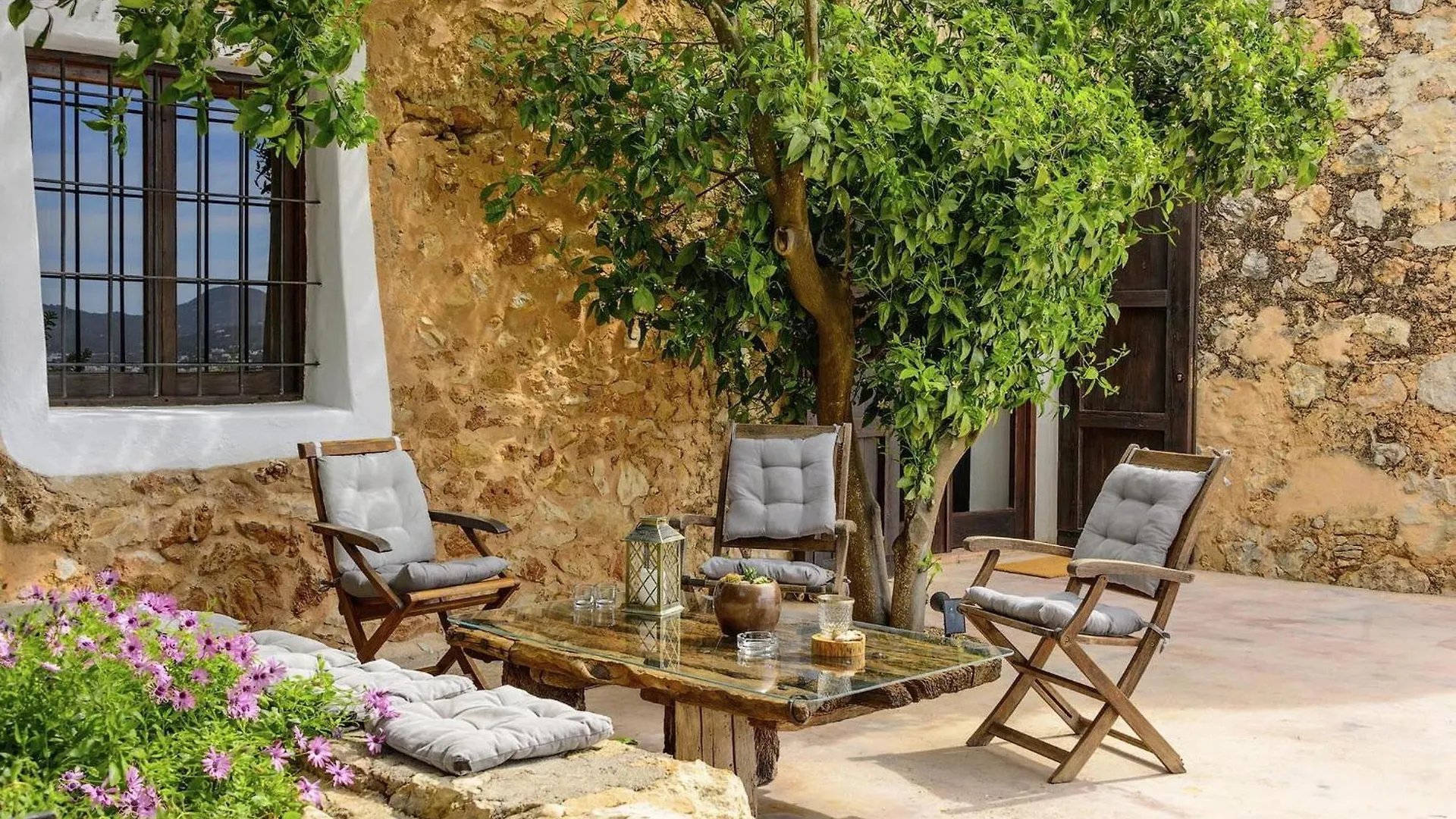 Villa Torre Bes Sant Antoni de Portmany İspanya